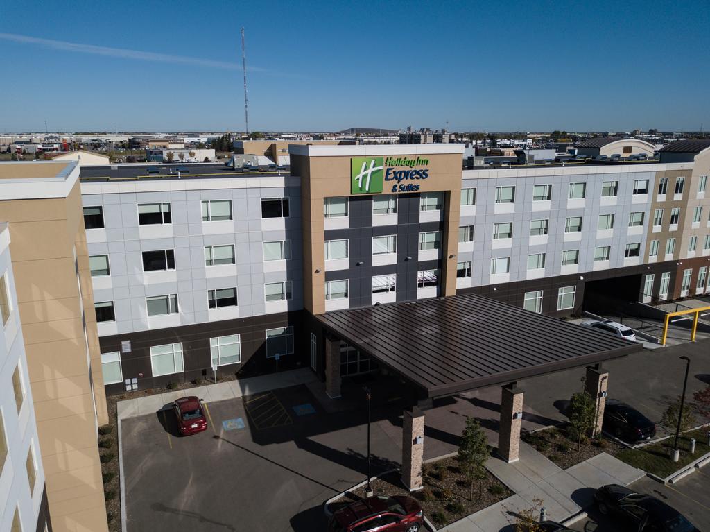 Holiday Inn Express & Suites - West Edmonton-Mall Area, An Ihg Hotel Exterior foto